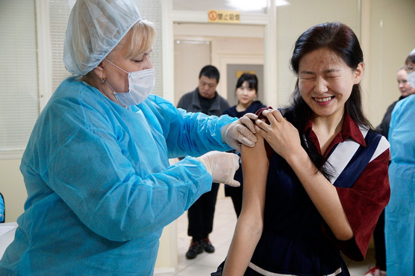 В Реутове иностранные граждане могут пройти вакцинацию в миграционном центре
