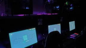 Компьютерный клуб True gamers на Юбилейном проспекте фото 2